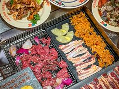 -张牌牌·东北烤肉小吃市集(金楠天街店)