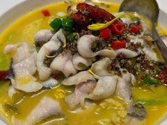 金汤酸菜鱼-吕氏疙瘩汤·海鲜新鲁菜(凯德mall新都心店)