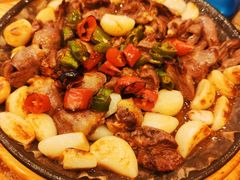 -老东镇啤酒屋海鲜加工·蒸汽海鲜·海鲜烧烤(台东店)