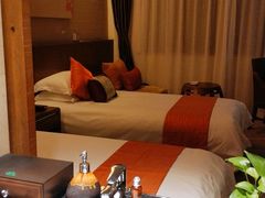 -九华山聚龙大酒店