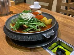 -喇喇排骨火锅·传统韩式脊骨汤(望京西园总店)