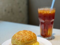 焗炒蛋菠萝包-香港新发烧腊茶餐厅(书城店)