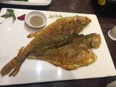 -赶海部落海鲜城(海阳路店)