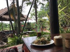 -乌托邦酒吧和餐厅