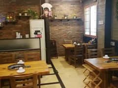 大堂-喇喇排骨火锅·传统韩式脊骨汤(望京西园总店)