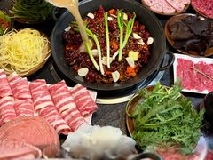-渝井巷重庆老火锅(沈阳吉祥店)