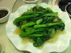 -渝君重庆火锅(嘉宾路店)