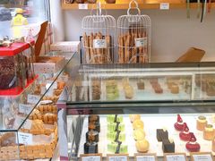 面包甜点陈列柜-TIENSTIENS将将(三里屯店)