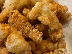 阿婆酥肉-爆炸头阿姨小四川正宗川味小吃(无任何分店)