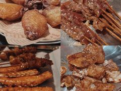 -何妹湿辣牛肉·粤式烧烤砂煲(桂雅路店)