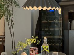 -春树下·树屋花房西餐厅(罍街AS1980店)