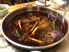 经典红锅-蜀滋香鲜鱼美蛙火锅(339店)