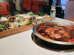 -潮火锅·麻辣牛肉火锅(观音桥方圆·LIVE店)