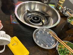 -鸿顺老铁锅美蛙鱼府(解放碑店)