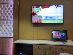 -蓝尊量贩(黄河路店)