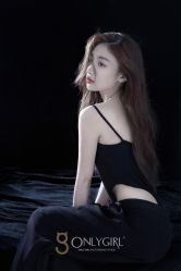 -onlygirl摄影美学馆高端定制(江滩店)
