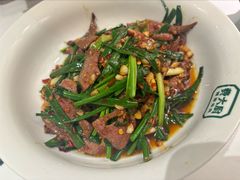 -费大厨辣椒炒肉(高铁吾悦广场店)