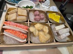 -尚尚仙·酸汤猪手·猪肚鸡火锅(华联万柳购物中心店)