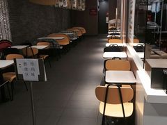 用餐区-麦当劳(广州新港东路第二分店)