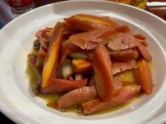 砂锅红萝卜烧肉-元银甲·湖北地标美食(汉阳店)