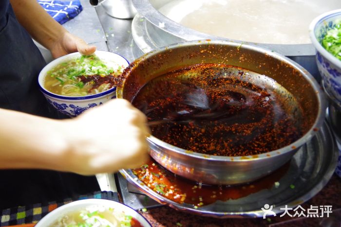 清真白建强牛肉面(金雁花园店)图片