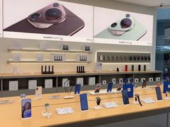 -华为授权体验店(中山公园来福士)