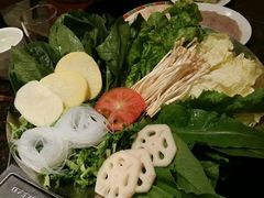 -小天鹅火锅·一线江景洪鼎旗舰店(洪崖洞店)