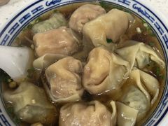 半菜半肉-古徽州馄饨店(宝安路店)