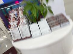 -雅悦齿科(顾村公园店)