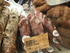 红菜头红莓面包-PAPER STONE BAKERY(天汇广场店)
