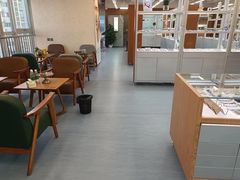 -无奔眼镜·蔡司·依视路授权店(马家堡店)