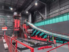 -极限PLAY运动娱乐新世界·团建派对表演休闲馆·室内高空游乐园