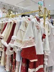 -梦回汉唐汉服旗袍体验馆(拙政园店)