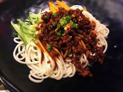 老北京炸酱面-三人行骨头王火锅(长寿店)