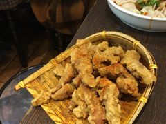 -爆炸头阿姨小四川正宗川味小吃(无任何分店)