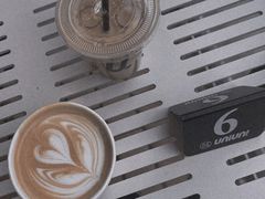 -UNI UNI(环亚凯瑟琳店)