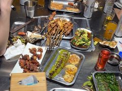 -马路牙子烧烤音乐酒馆(望京店)