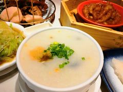 皮蛋肉丝粥-避风塘·老港味餐厅(虹口龙之梦店)