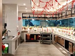 面包甜点陈列柜-有红鸡毛店·川菜(建设路店)