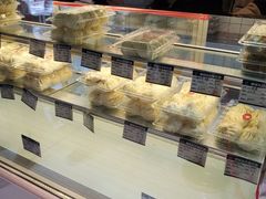 -白玉兰食品甜凤店(合生汇店)