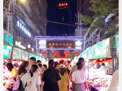 -正宁路小吃夜市