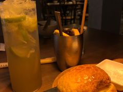 -来龙里 精致 东南亚餐室(万象城店)