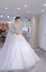 -台湾蔡美月婚纱租赁