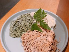 三色菜汁面-煲宫猪肚鸡(晶品店)