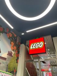 -乐高品牌旗舰店(人民广场店)