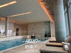 -成都华尔道夫酒店游泳池