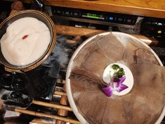 -老牌坊云南鱼豆花火锅(哈西万达店)