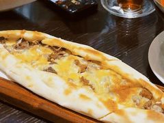 土耳其牛肉奶酪披萨-Mevlana梅夫娜土耳其餐厅·清真