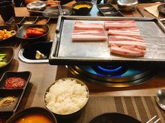 -香猪坊韩国烤肉专属门店(魏公村店)