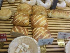-焙丽拾光(麦凯乐直营店)